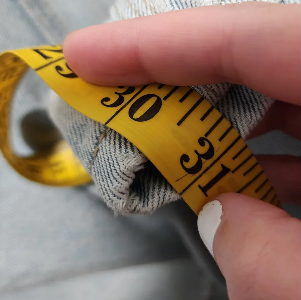 Simple Society Squared Pocket Wide Leg Light Wash Carpenter Jeans - Picture 8 of 8